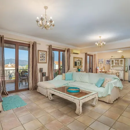 Celine Deluxe Apartment Lefkada City
